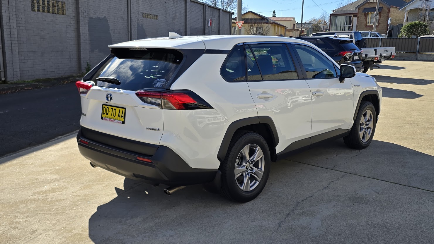 2022 Toyota Rav4 Hybrid - Image 11