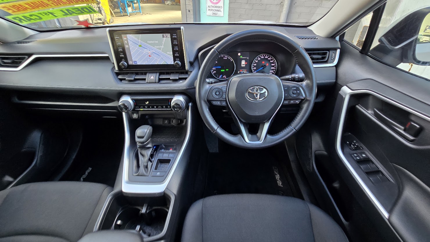 2022 Toyota Rav4 Hybrid - Image 14