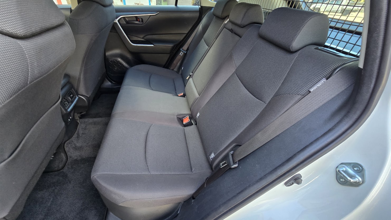 2022 Toyota Rav4 Hybrid - Image 16