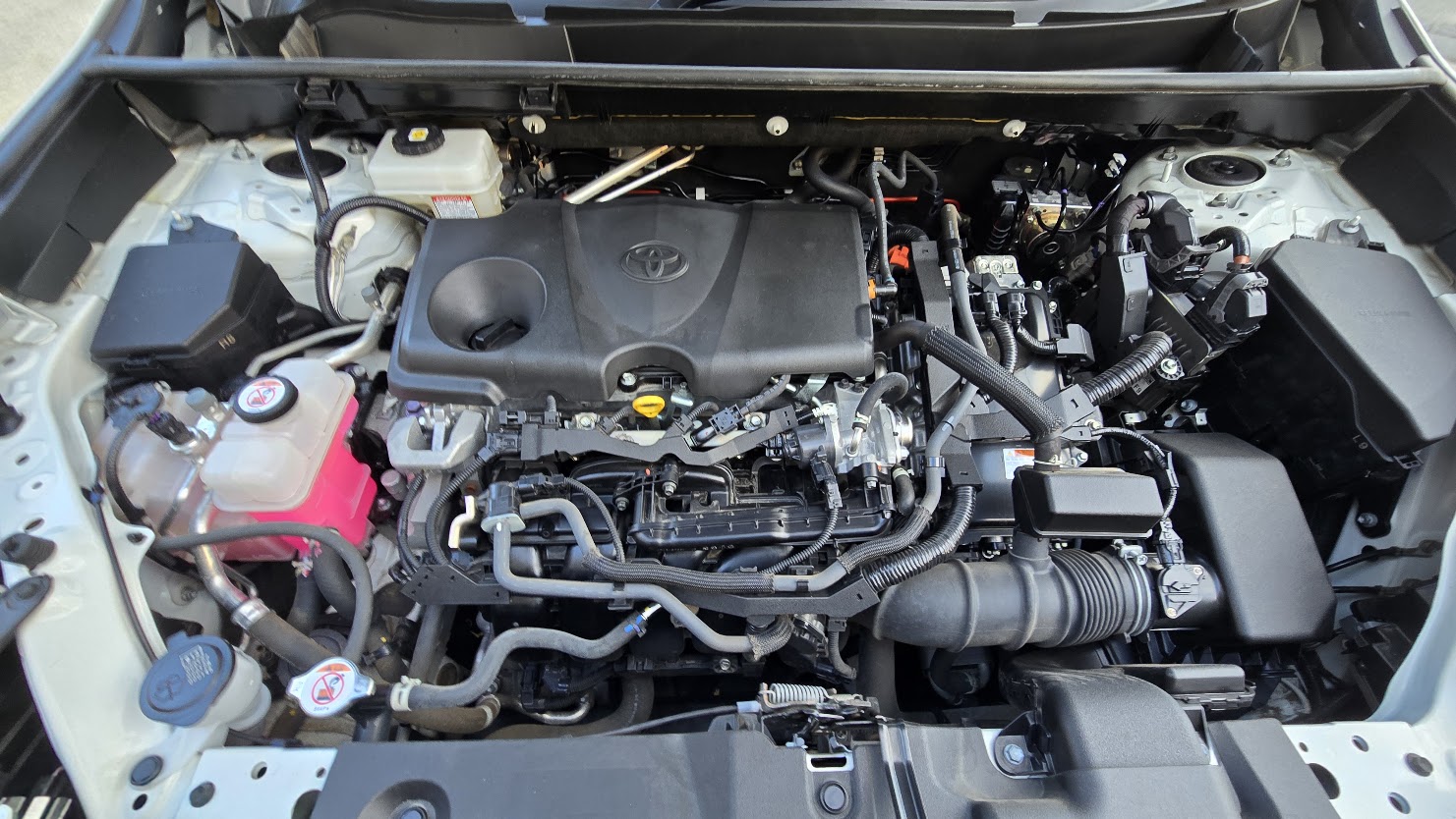 2022 Toyota Rav4 Hybrid - Image 18
