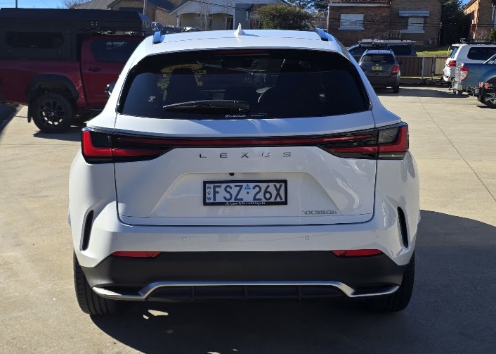 2025 Lexus NX350h - Image 14
