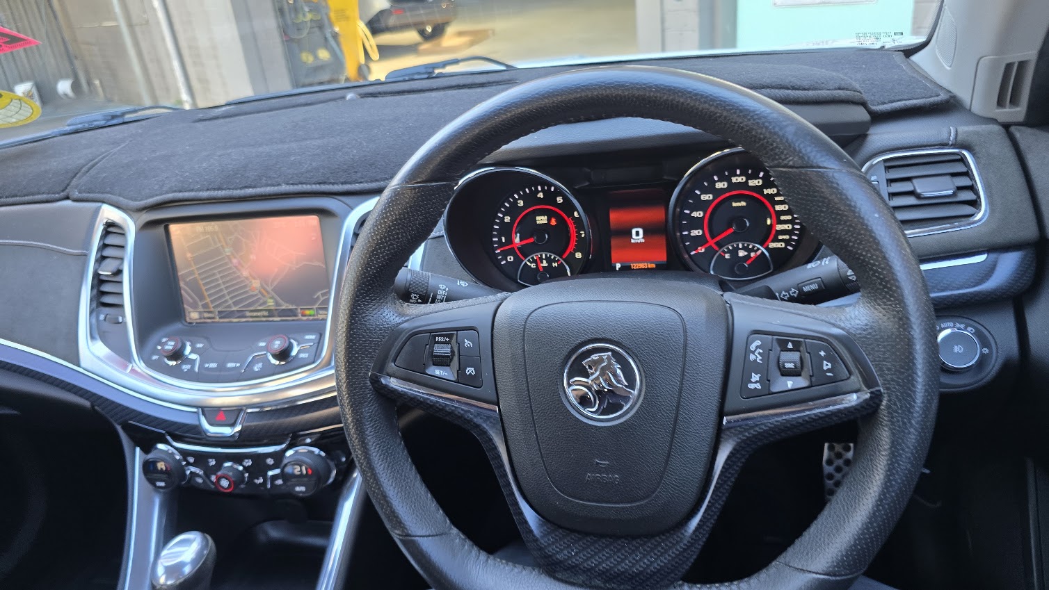 2013 Holden COMMODORE - Image 21