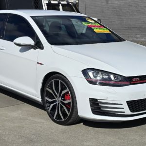 2015 VOLKSWAGEN GOLF