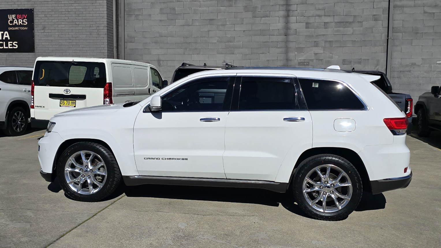 2013 JEEP GRAND CHEROKEE - Image 11