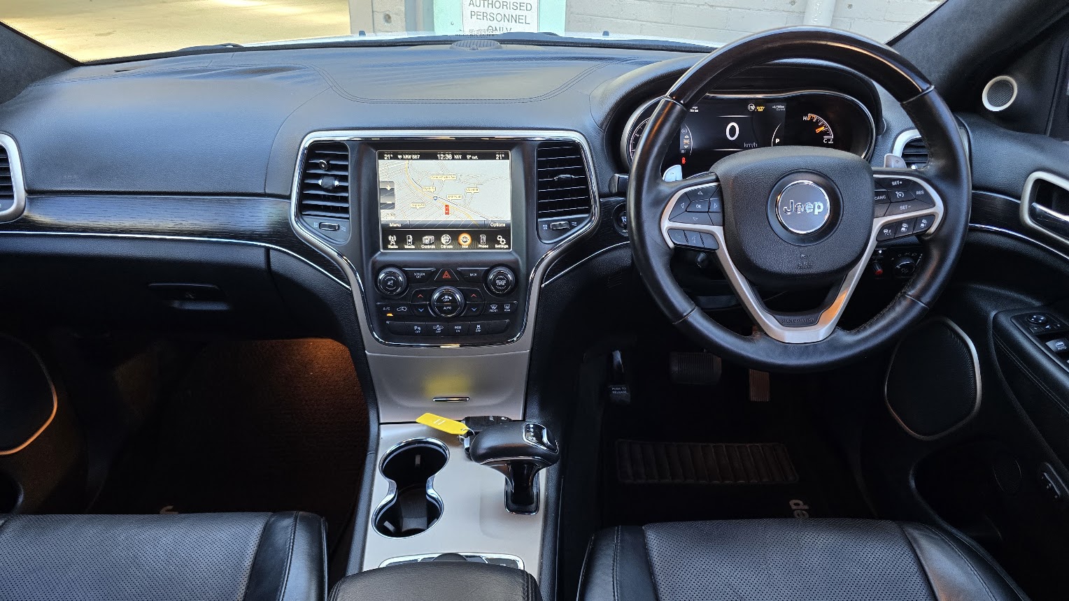 2013 JEEP GRAND CHEROKEE - Image 12