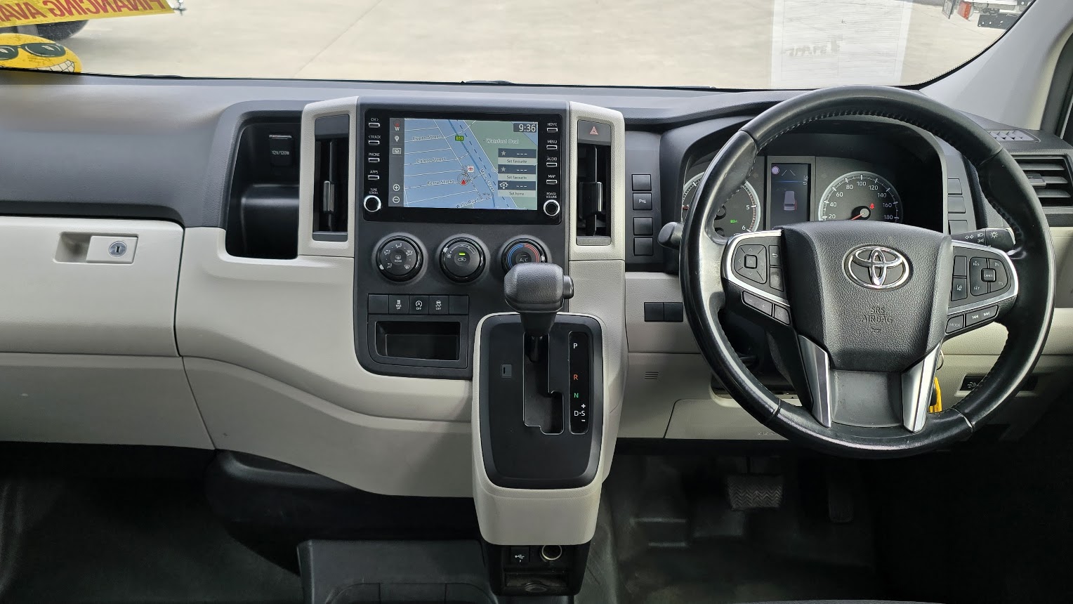 2020 Toyota Hiace - Image 13