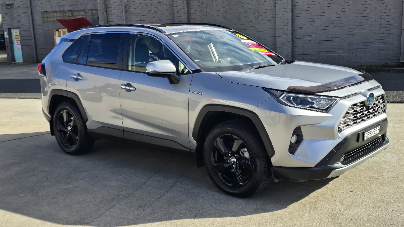2020 Toyota Rav4 Hybrid - Image 10
