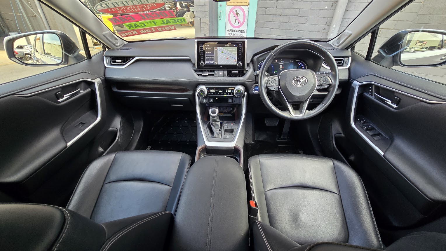 2020 Toyota Rav4 Hybrid - Image 2