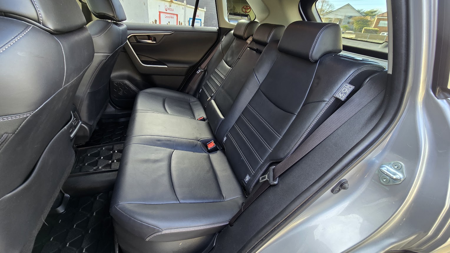 2020 Toyota Rav4 Hybrid - Image 18