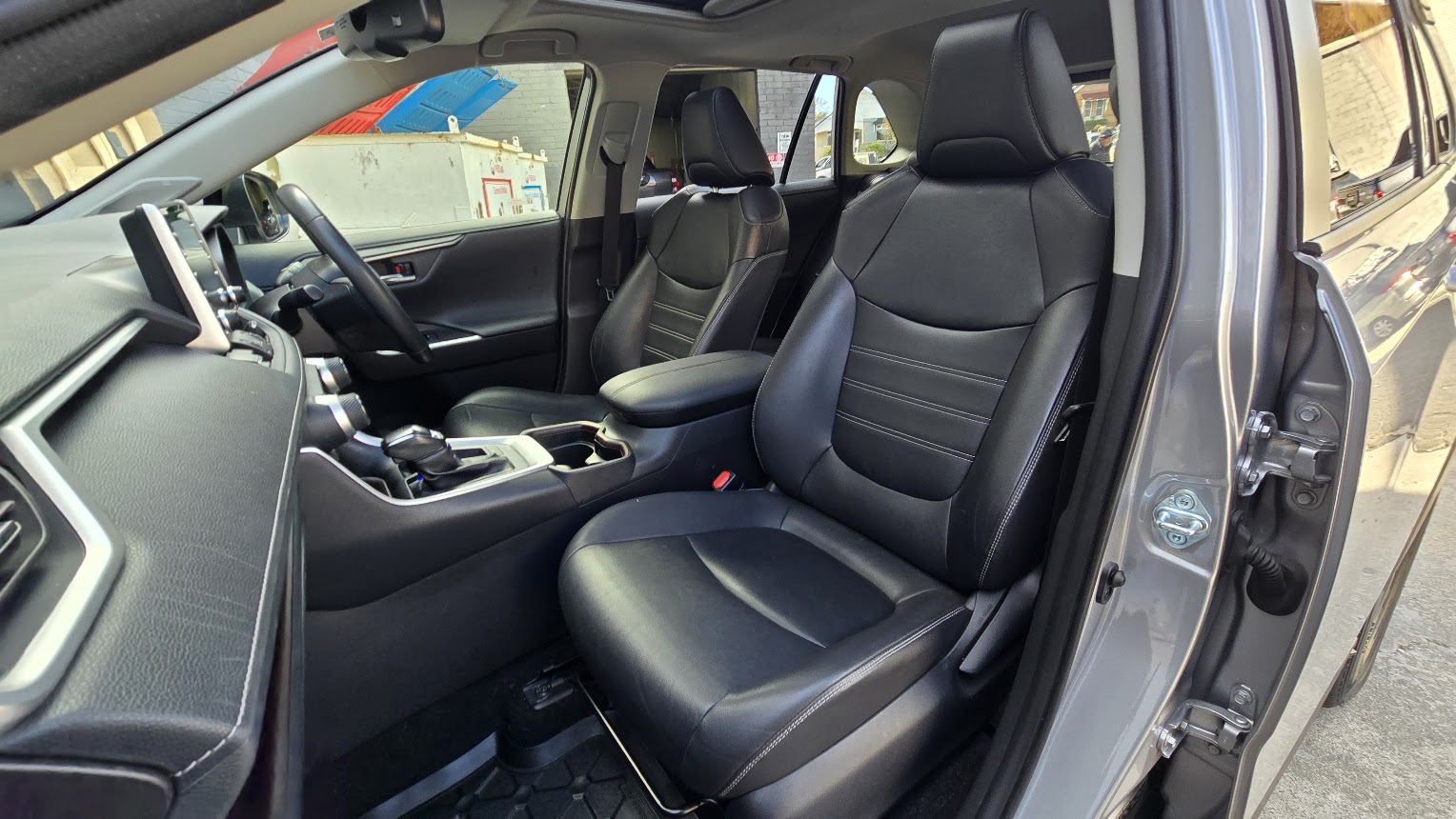 2020 Toyota Rav4 Hybrid - Image 19