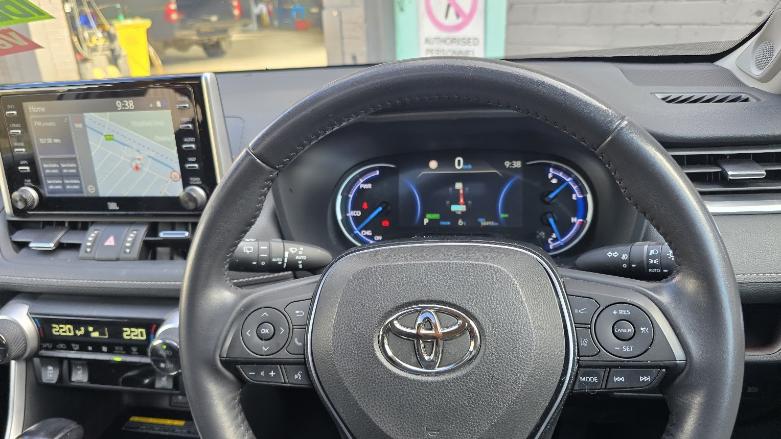 2020 Toyota Rav4 Hybrid - Image 21