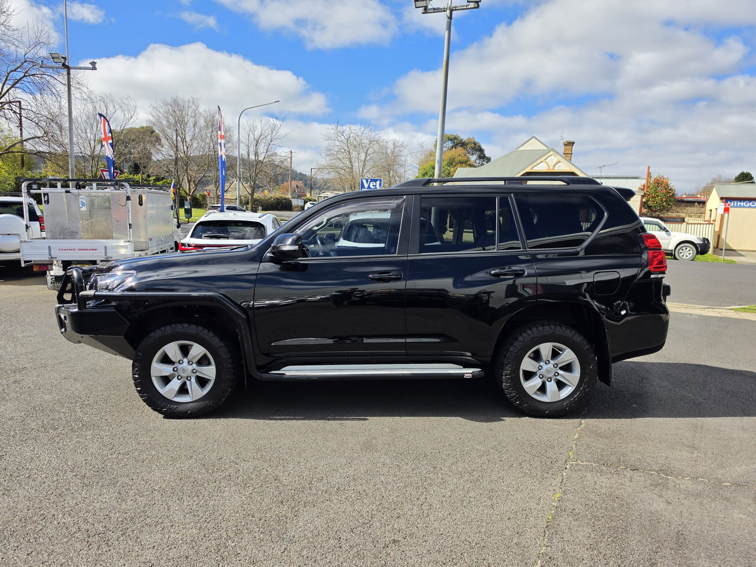 2018 Toyota Prado - Image 19
