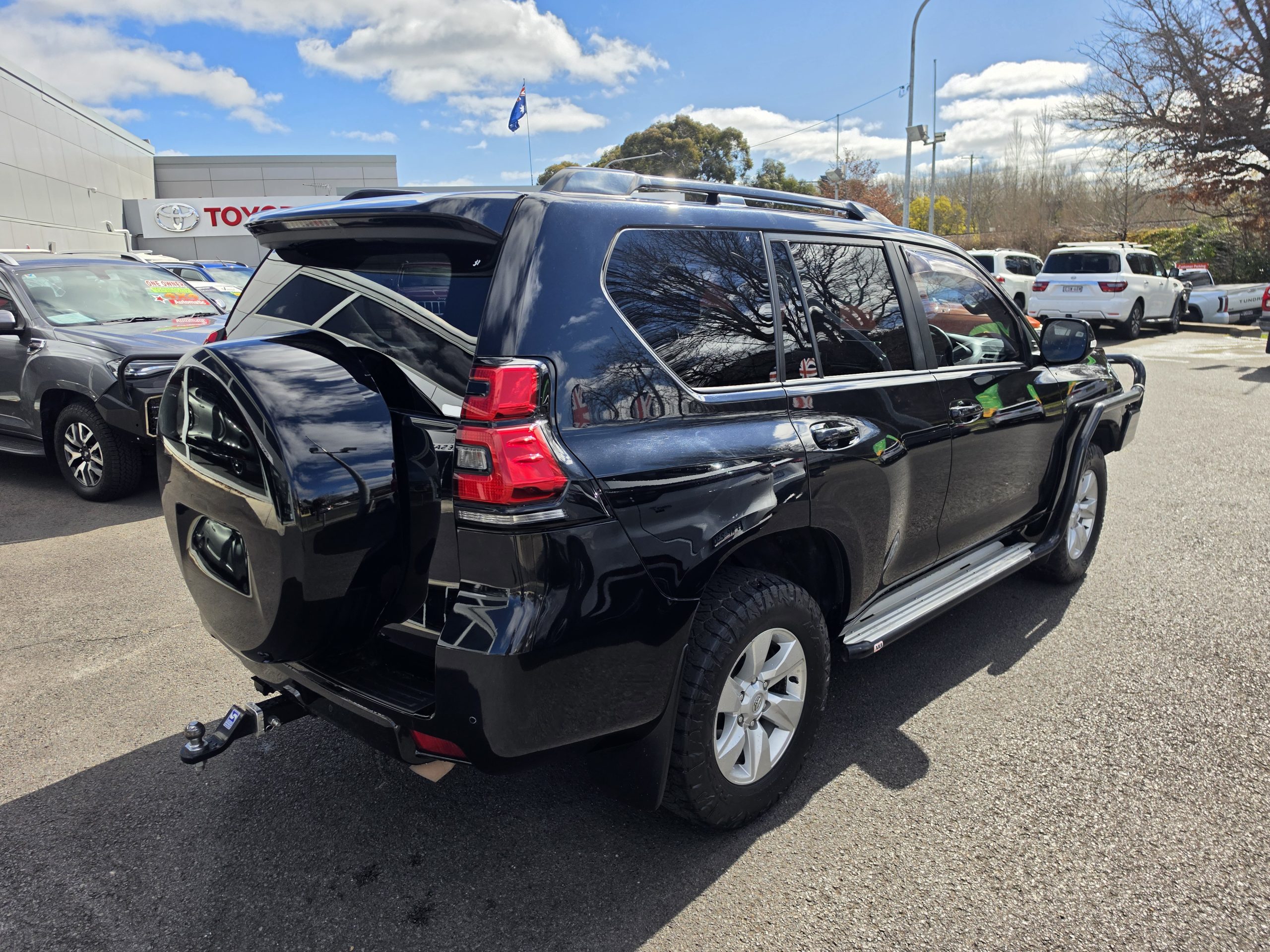 2018 Toyota Prado - Image 3