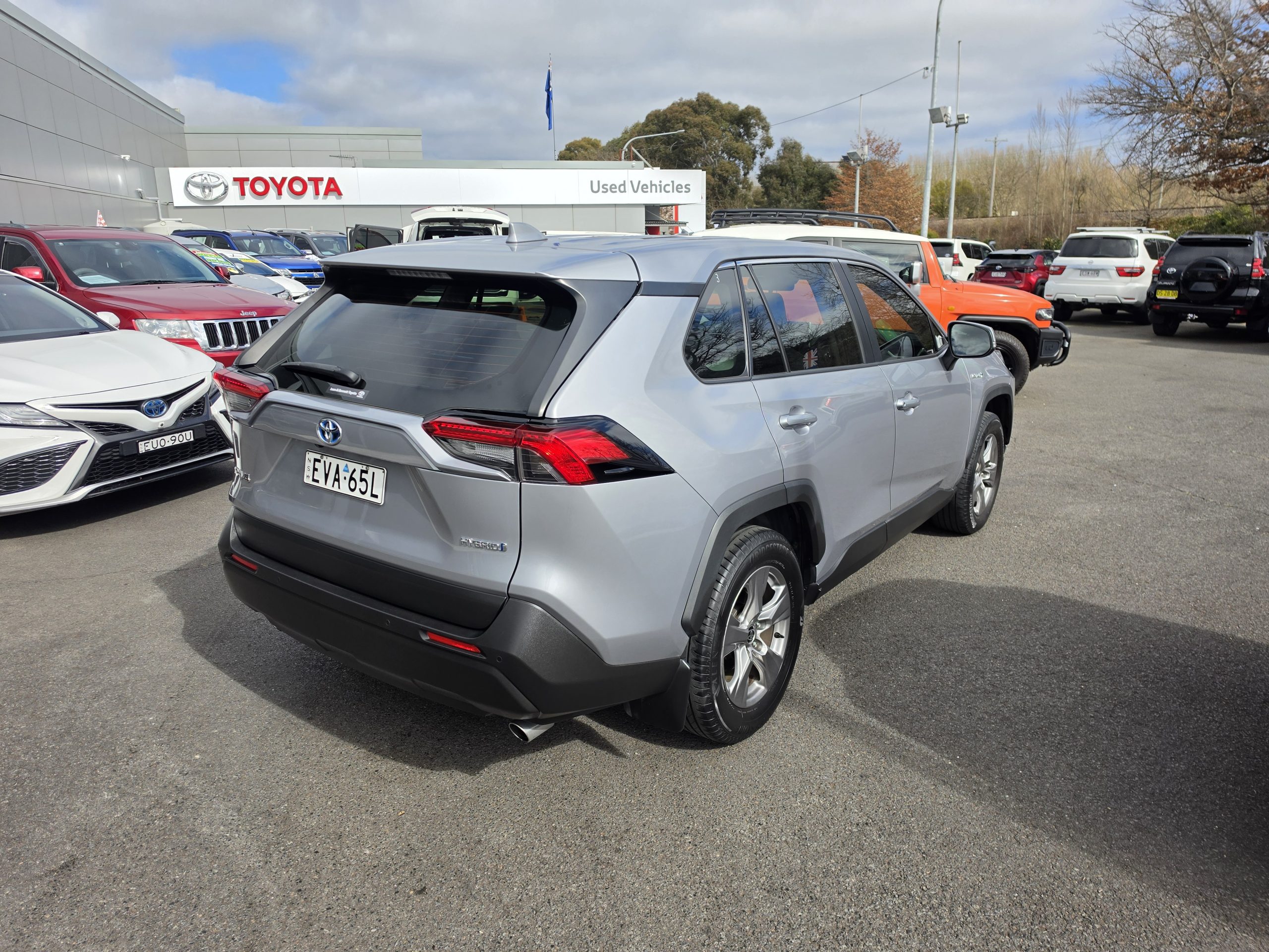 2023 Toyota Rav4 Hybrid - Image 18