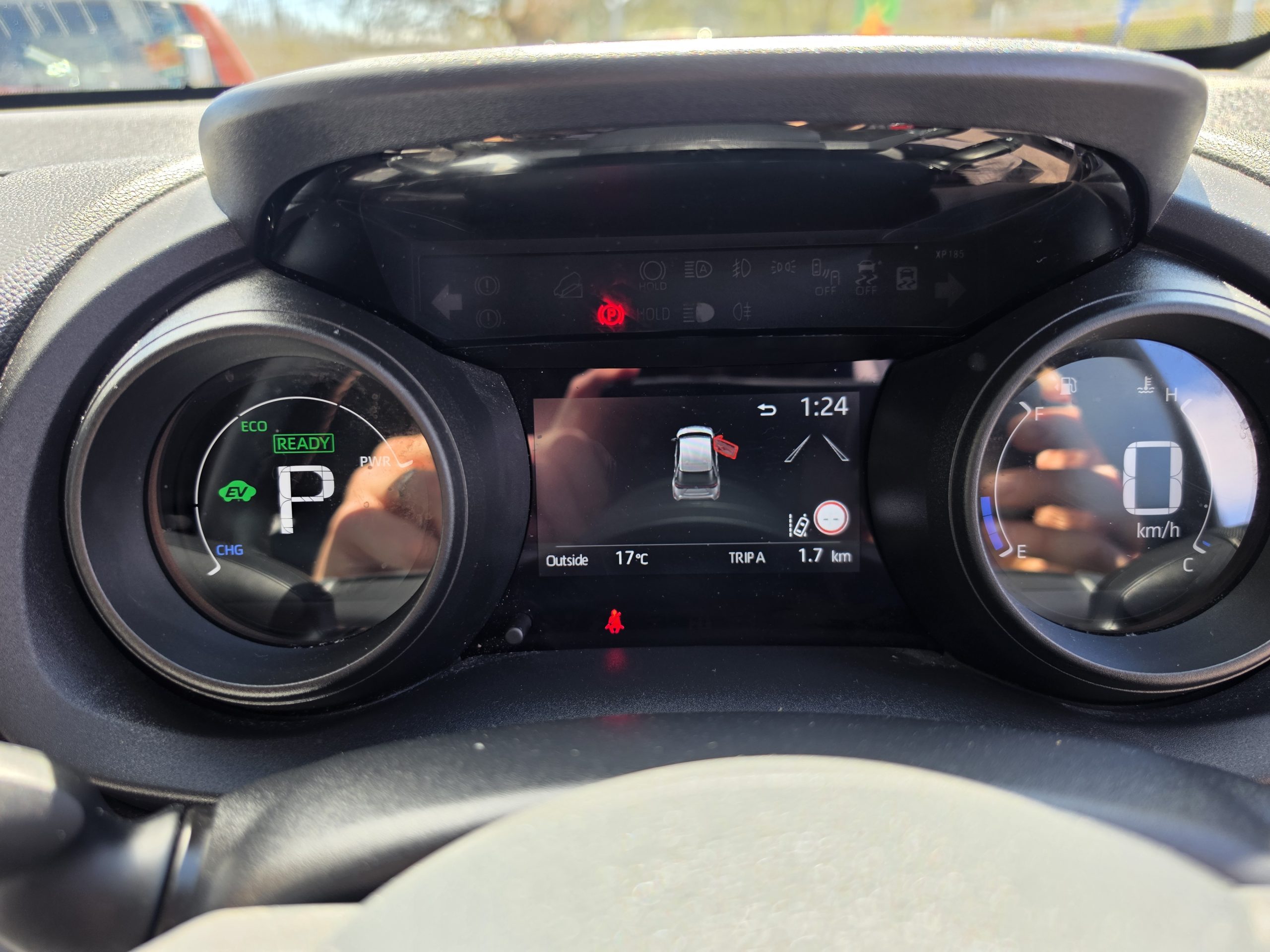 2022 Toyota Yaris Cross Hybrid - Image 10