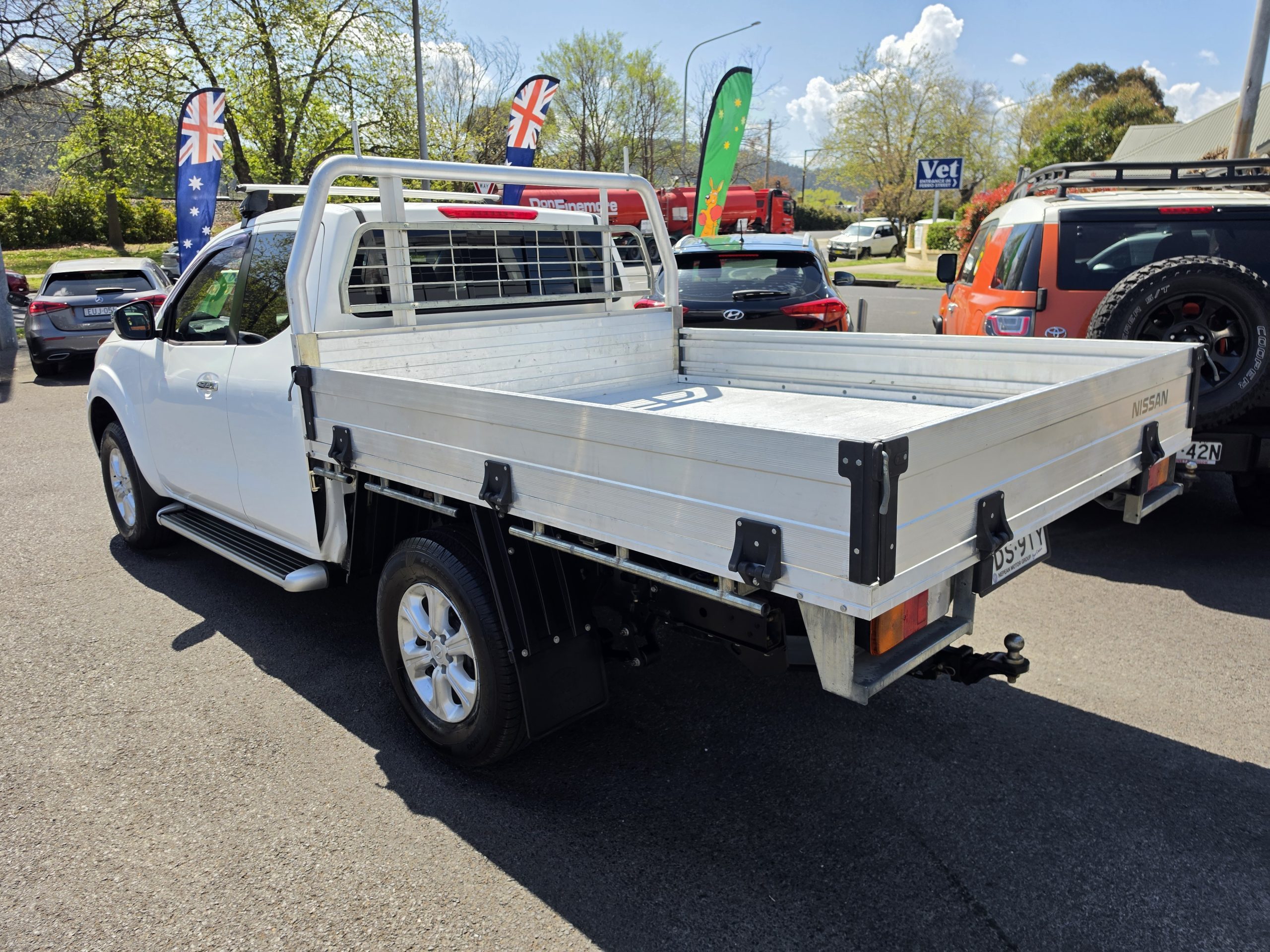 2015 NISSAN NAVARA - Image 18