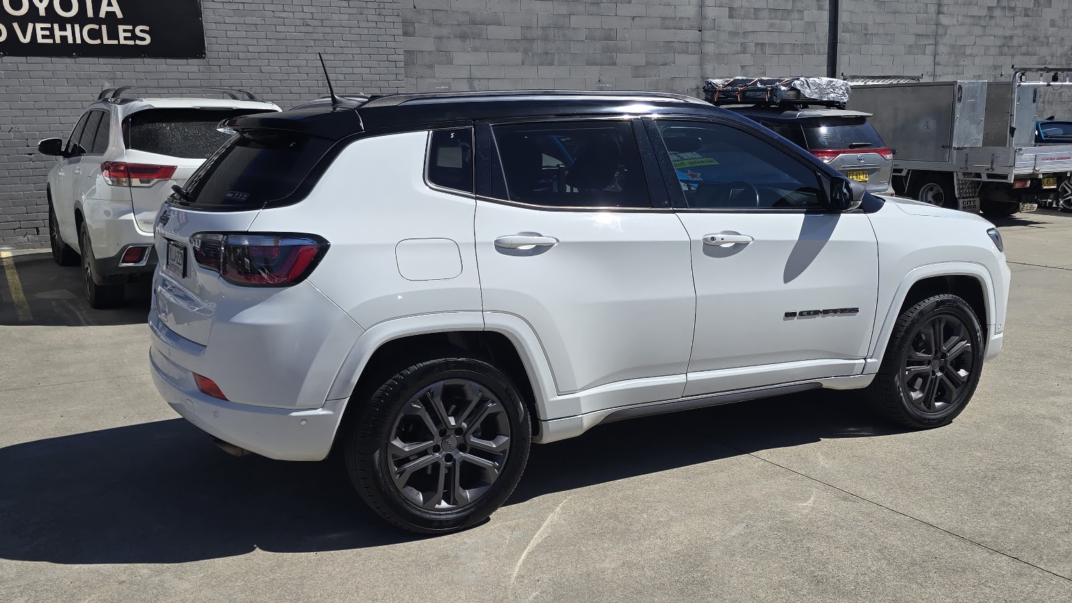 2021 JEEP COMPASS - Image 13