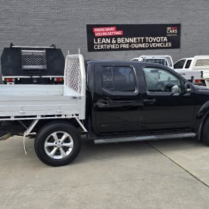 2013 NISSAN NAVARA