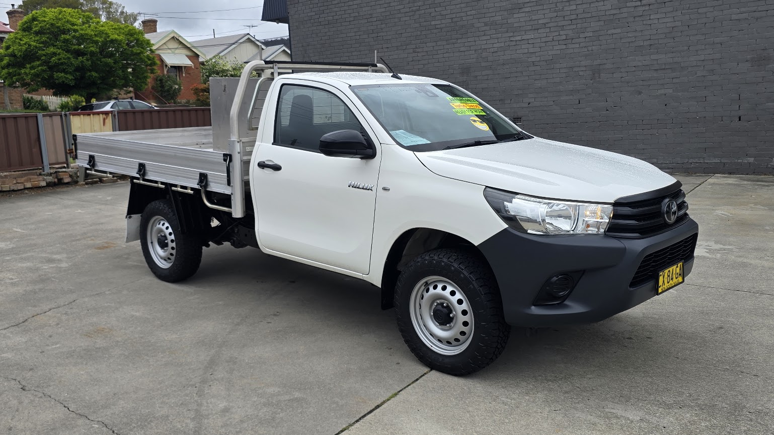 2020 Toyota Hilux - Image 5