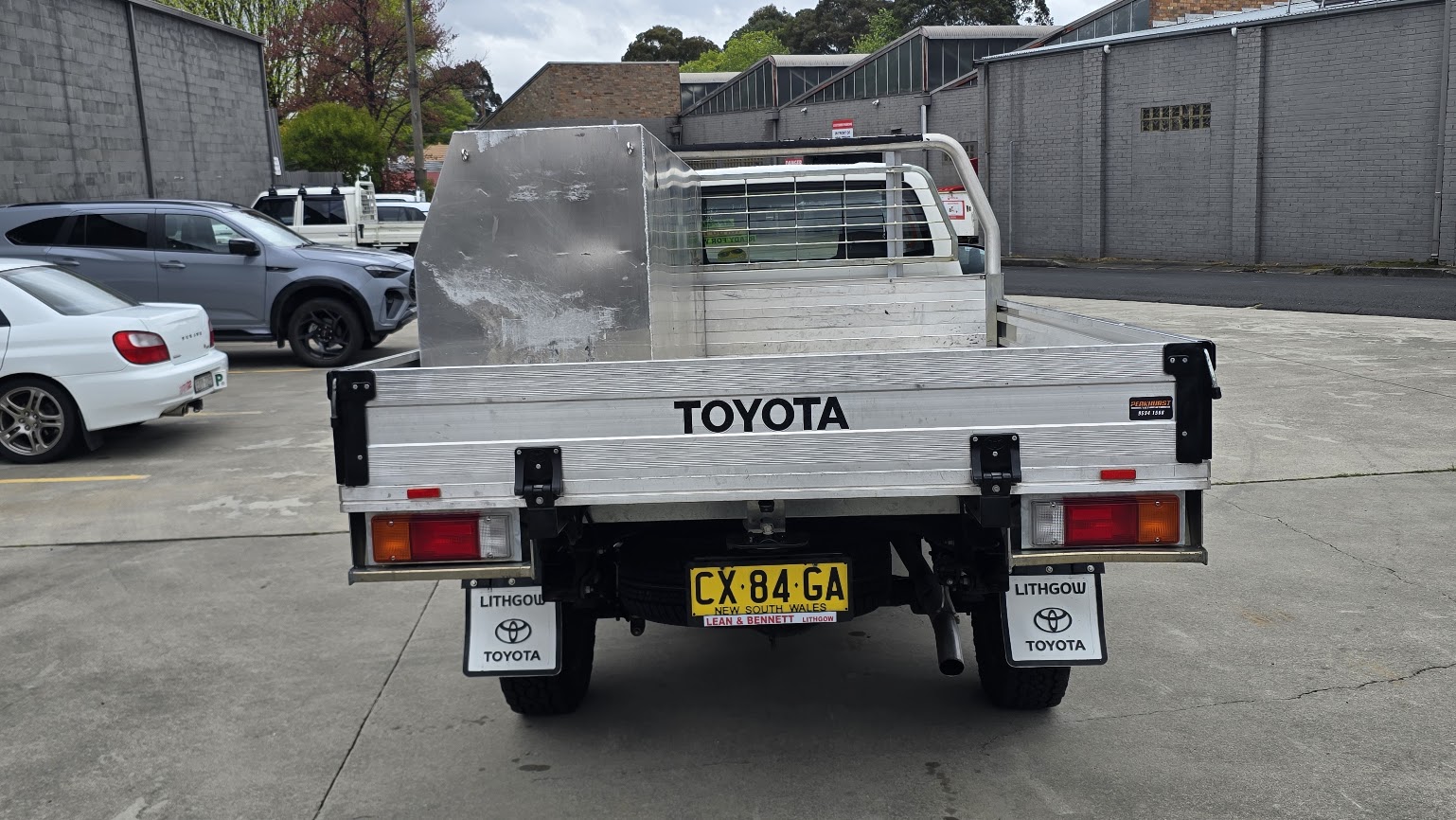 2020 Toyota Hilux - Image 15