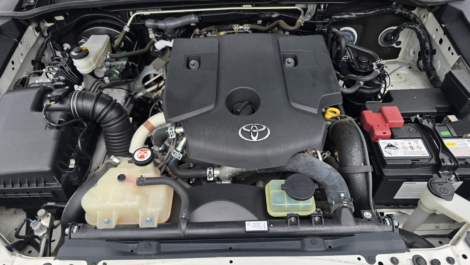 2020 Toyota Hilux - Image 18