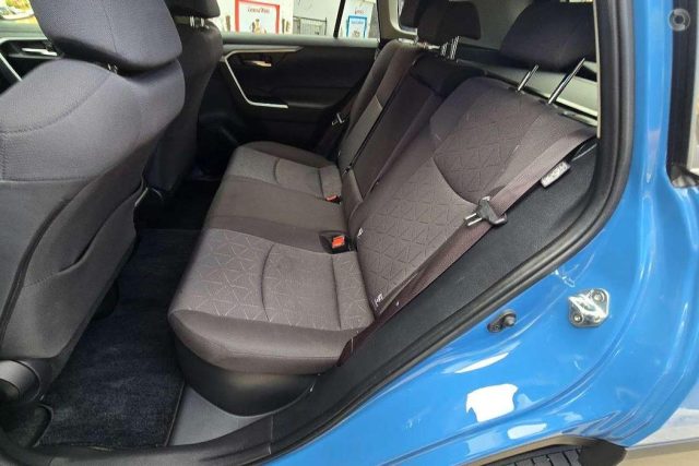 2023 Toyota Rav4 Hybrid - Image 7