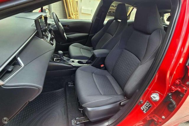 2021 Toyota Corolla - Image 5