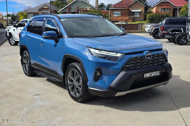 2023 Toyota Rav4 Hybrid - Image 9
