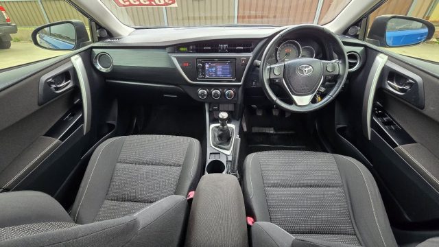 2013 Toyota Corolla - Image 7