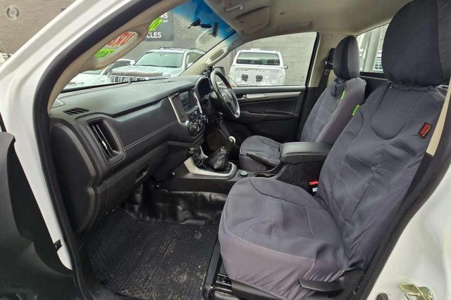 Holden COLORADO - Image 3