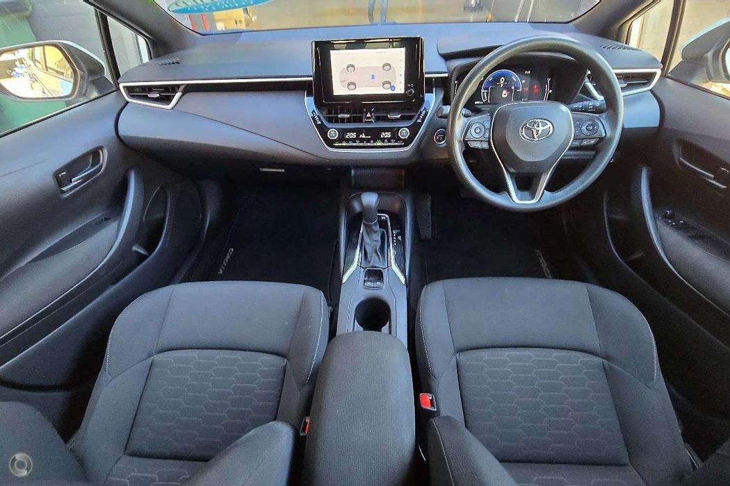 2023 Toyota Corolla - Image 13