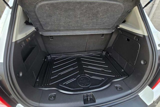 2016 Holden TRAX - Image 14