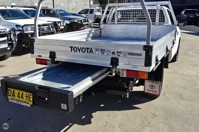 2021 Toyota Hilux - Image 9
