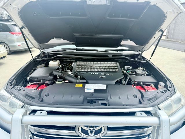 2016 Toyota LandCruiser - Image 23