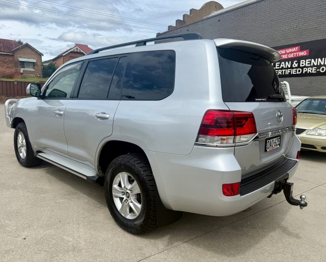 2016 Toyota LandCruiser - Image 25