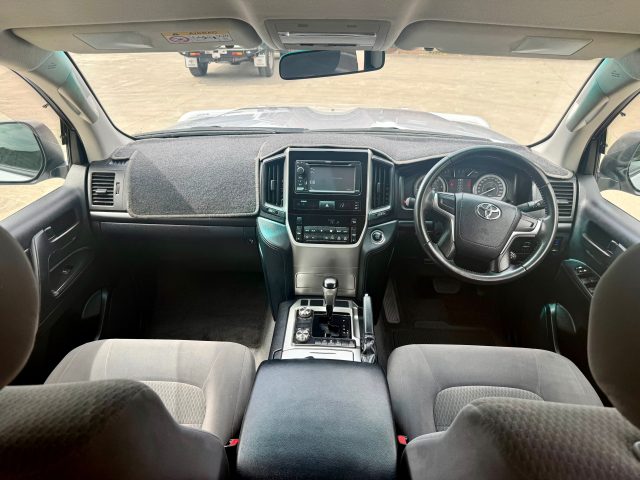 2016 Toyota LandCruiser - Image 27
