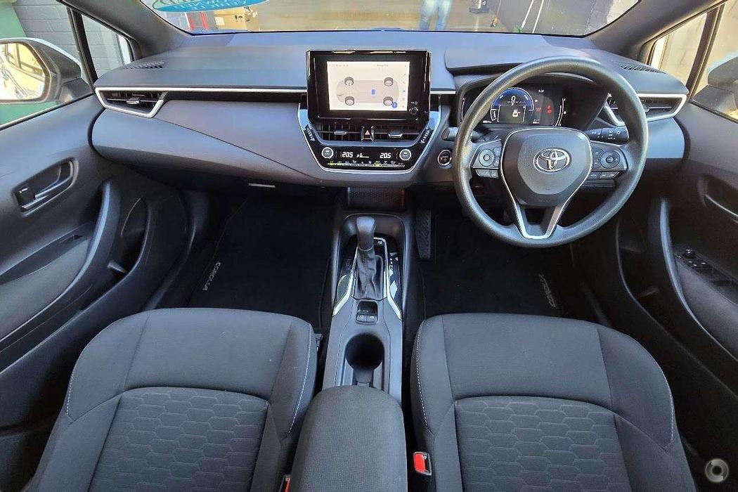 2023 Toyota Corolla - Image 15