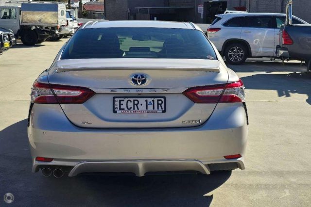 2019 Toyota Camry Hybrid - Image 20
