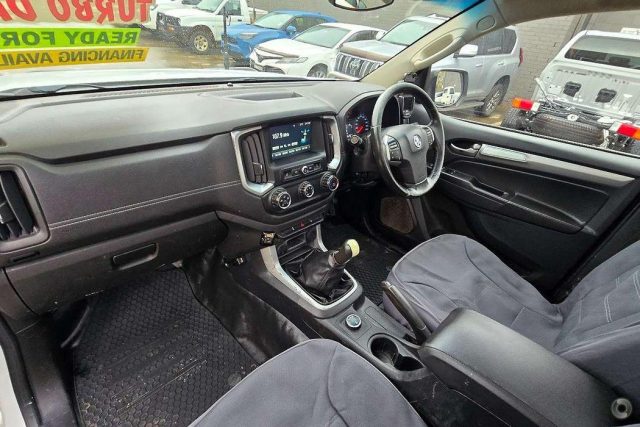 Holden COLORADO - Image 15