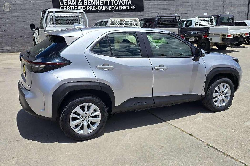 2022 Toyota Yaris Cross Hybrid - Image 18