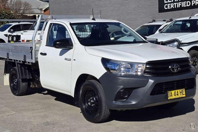 2021 Toyota Hilux - Image 15