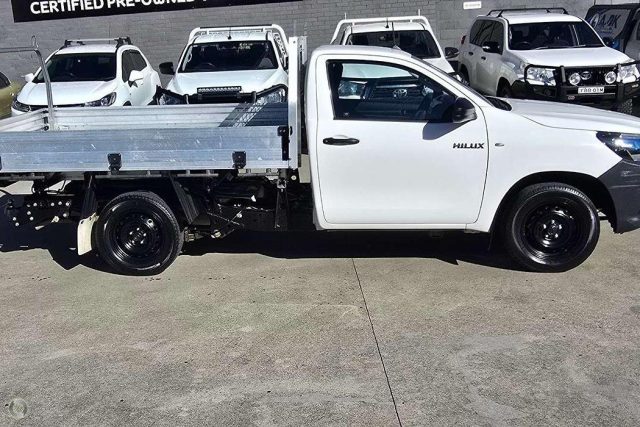 2021 Toyota Hilux - Image 16