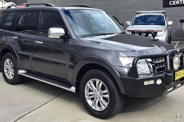 2017 MITSUBISHI PAJERO - Image 25