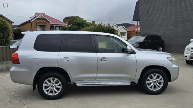 2014 Toyota LandCruiser - Image 23
