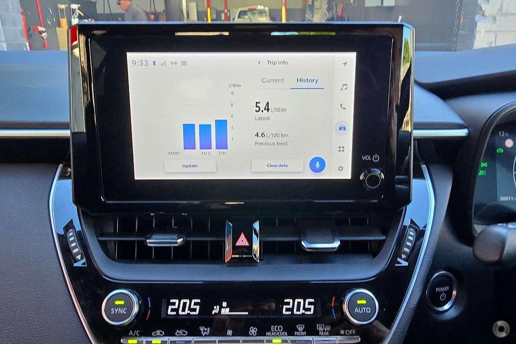 2023 Toyota Corolla - Image 18