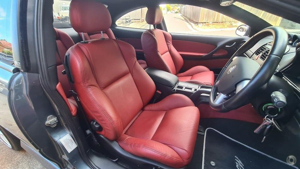 2004 Holden MONARO - Image 13