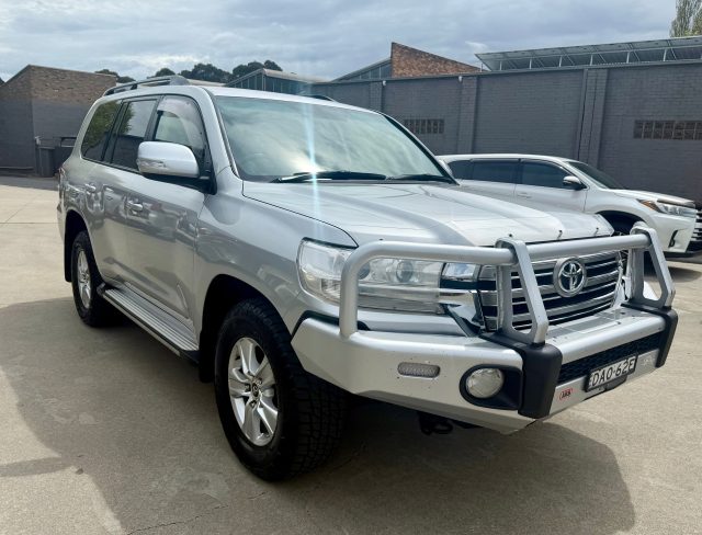 2016 Toyota LandCruiser - Image 3